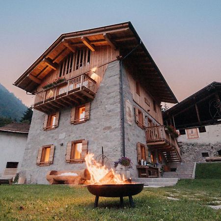 Pimont Alpine Chalet Мадона ди Кампильо Екстериор снимка