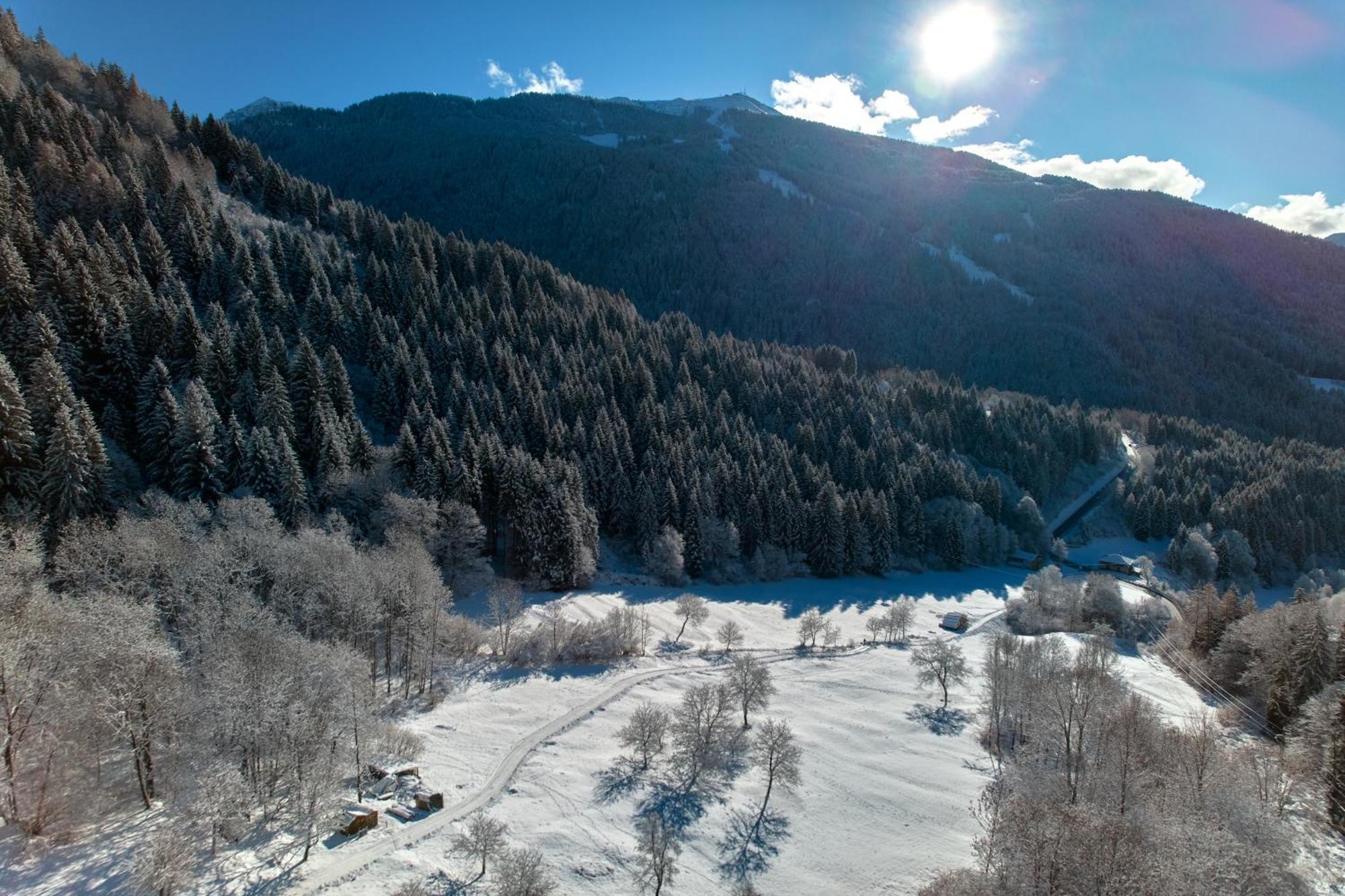 Pimont Alpine Chalet Мадона ди Кампильо Екстериор снимка